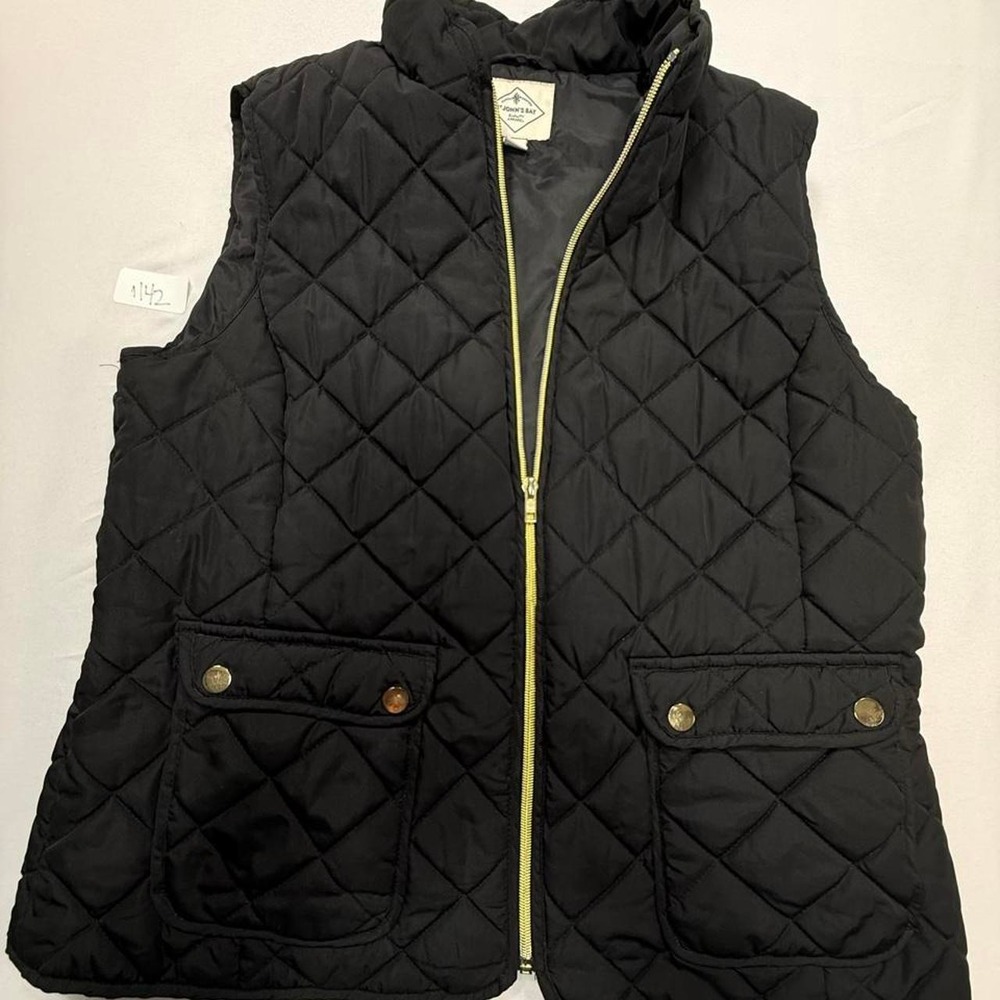 St. John's Bay black quilted diamond pattern vest with pockets and gold zipper